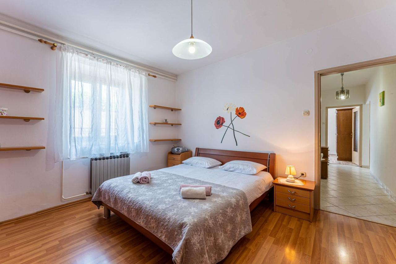 Apartamento Apartman Ana Pula Exterior foto
